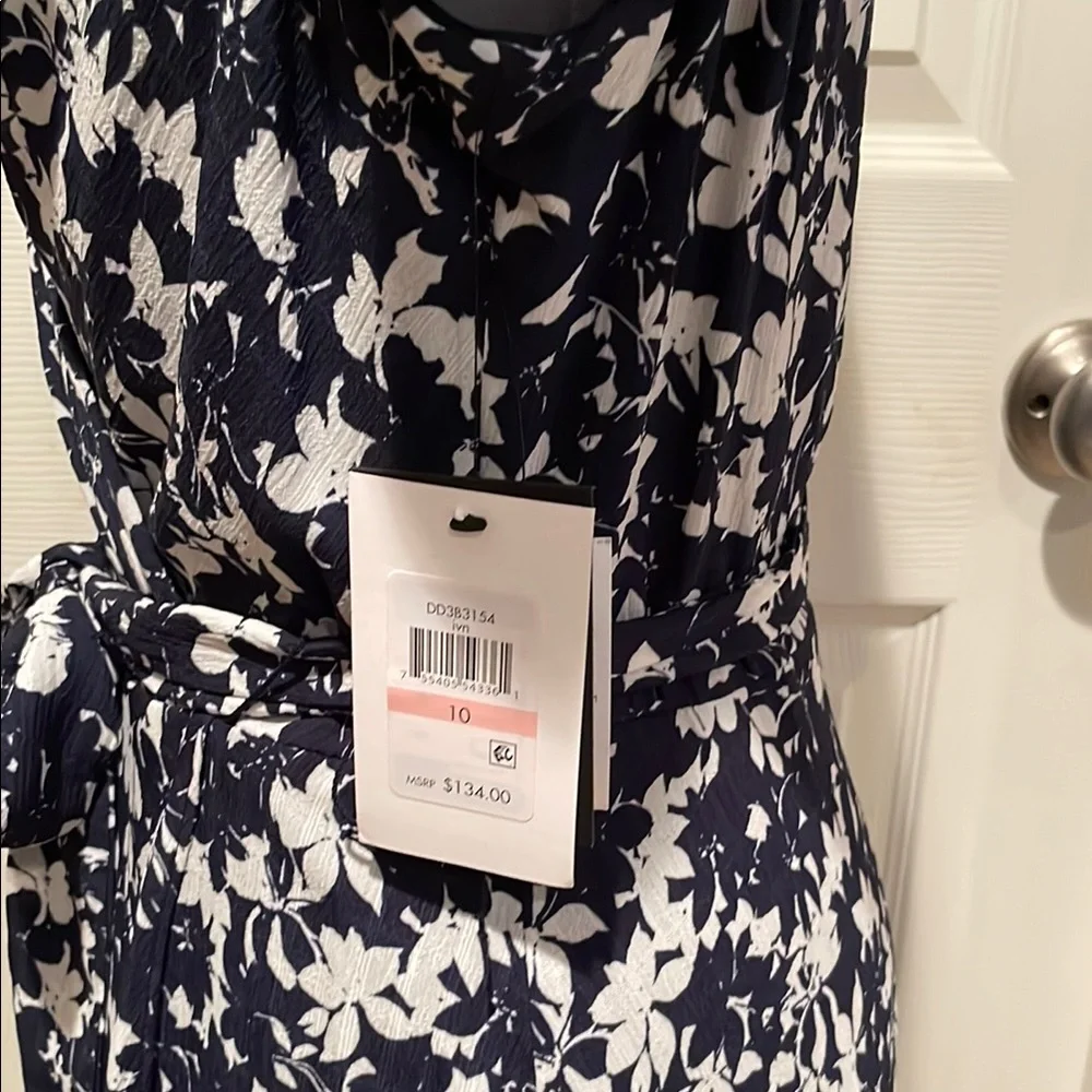 DKNY
Floral High Low Faux Wrap Dress Size 10 - Picture 5 of 10
